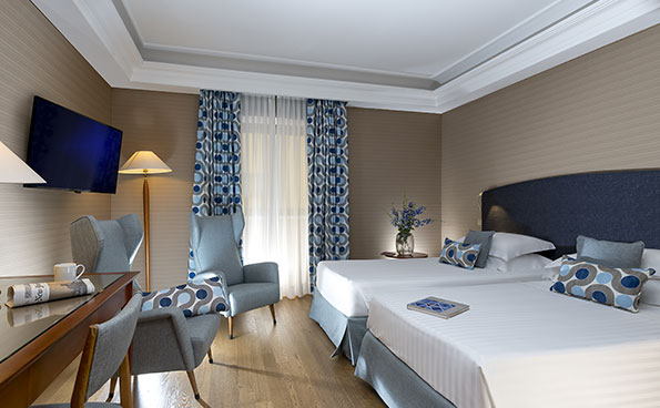 La Classic, funzionale e tranquilla camera dell'hotel panoramico a Napoli.